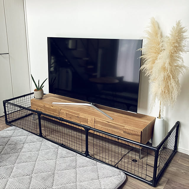 赤ちゃん対策 テレビガードをイレクターパイプ＆100均グッズで手作りした方法 - みいここBlog