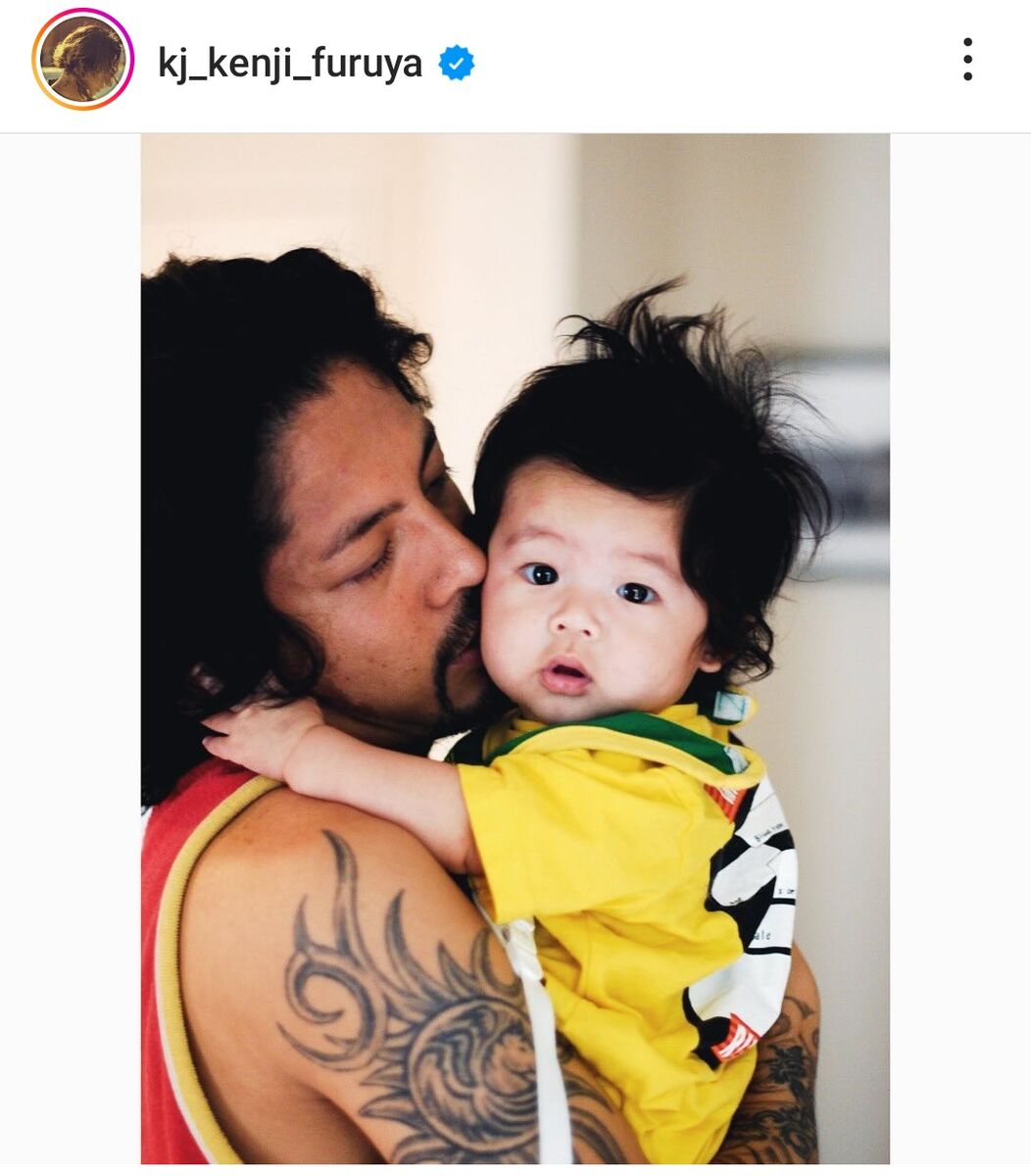 先日ポピちゃん 息子の事そう呼んでます が12歳の誕生日を迎えました。子供から少年になった彼にプレゼントしたのはスラムダンク全巻と稲中卓球部全巻ですw若い俳優さんにリサーチしたら、どちらも男の教科書だから絶対読まずべきとの事😆 ポピちゃんおめでとう