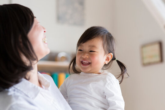 子どもも大人も違っていい！3つの「しない」が子育てを楽しくするキレイキレイライオン