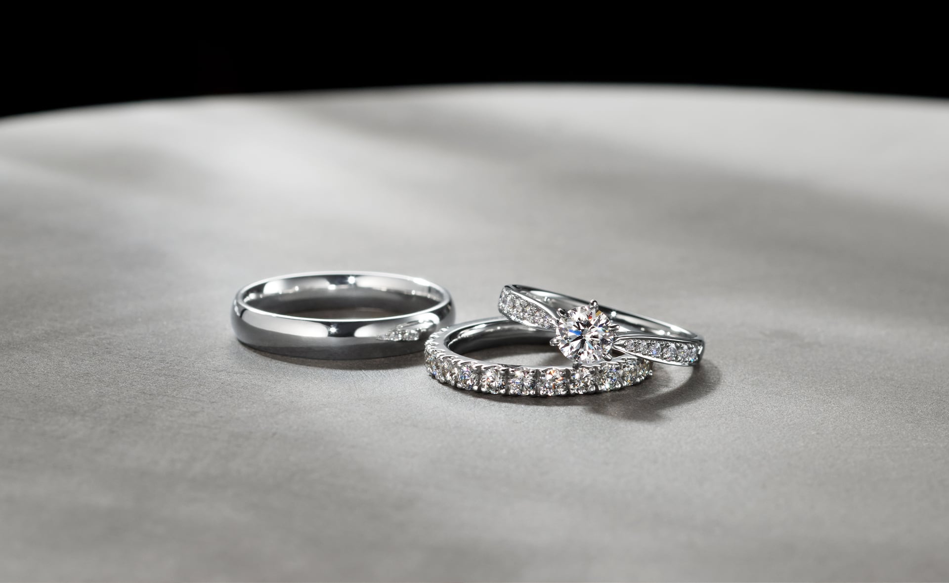 結婚式で婚約指輪を着けてもよい？友人ゲスト・お呼ばれの疑問を解決！婚約指輪ブライダルノートビジュピコ BIJOUPIKO