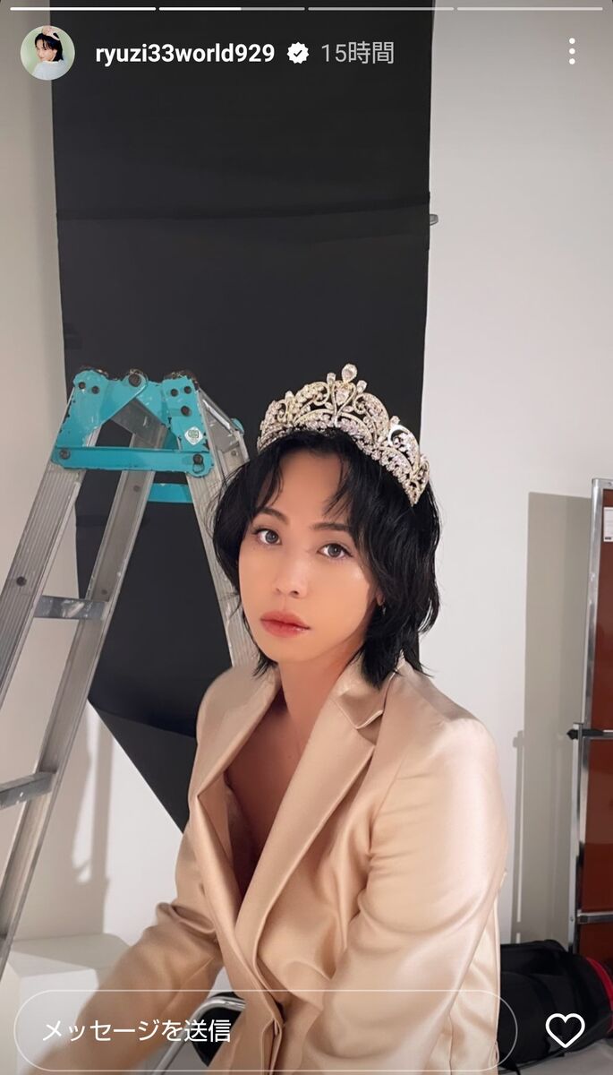 ｐｅｃｏと“新しい家族の形”のｒｙｕｃｈｅｌｌ、ティアラ姿に「黒髪美人」「もはや、プリンセス」の声 - スポーツ報知