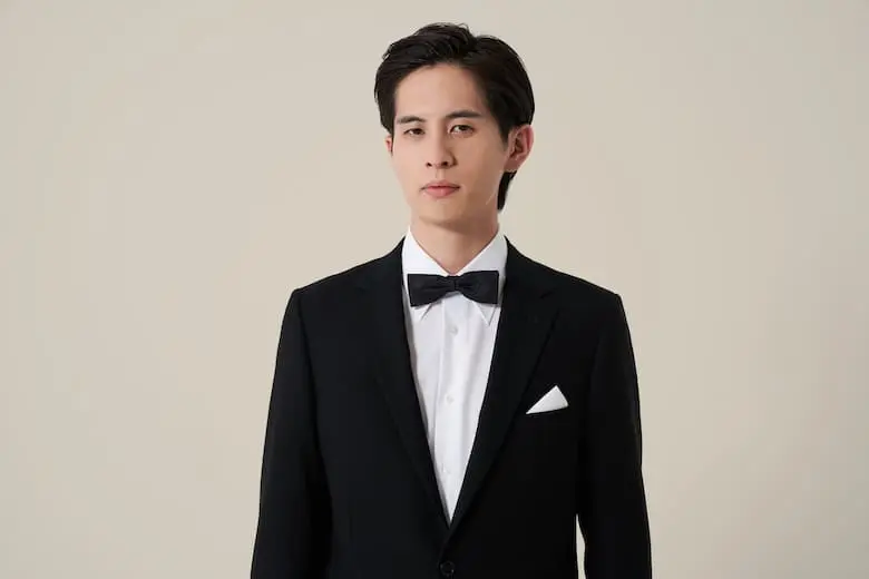 楽天市場3連休限定PT5倍13日23:59まで ポケットチーフ ワンタッチ チーフ ワンタッチポケットチーフ 日本製 シルク100％ 結婚式披露宴 パーティー フォーマル にジャストフィットな「 ファイブピークス 」 二次会にドンピシャな「 パフド 」 : スタイルイコール