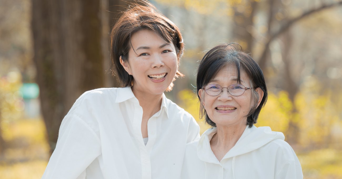 森山良子、「おぎやはぎ」小木博明との“仲良し親子”ぶりに反響 家族団らんショットに「素敵で羨ましい」 1 2ねとらぼ