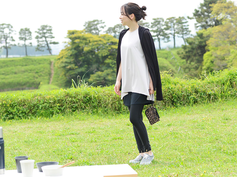 全身「機能服」でもオシャレ見え！夏の公園ママのUV対策VERY