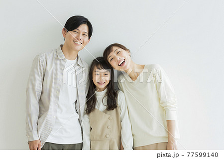 親子」の278万点のロイヤリティフリー画像、写真素材、絵Shutterstock