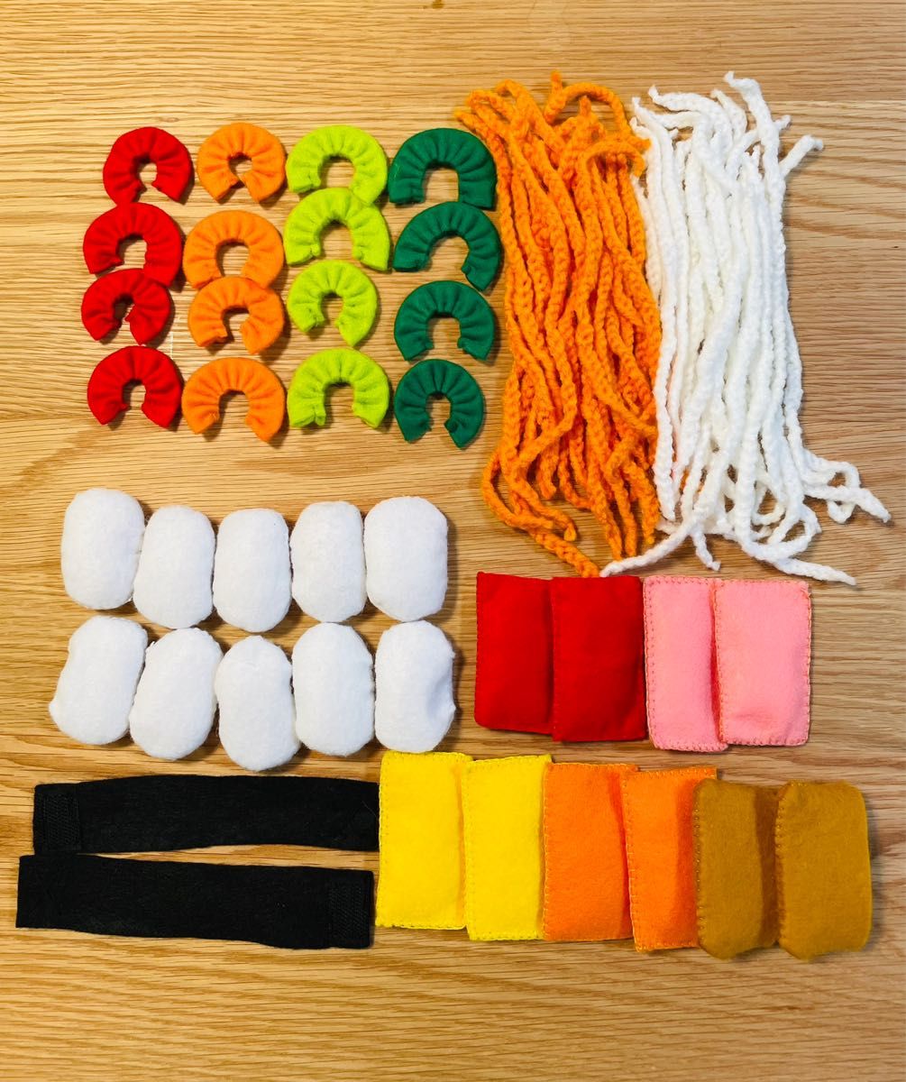 ハンドメイド フェルト 毛糸 ごっこ遊び 見立て遊び 知育玩具 手作りおもちゃの通販 by すず's shopラクマ