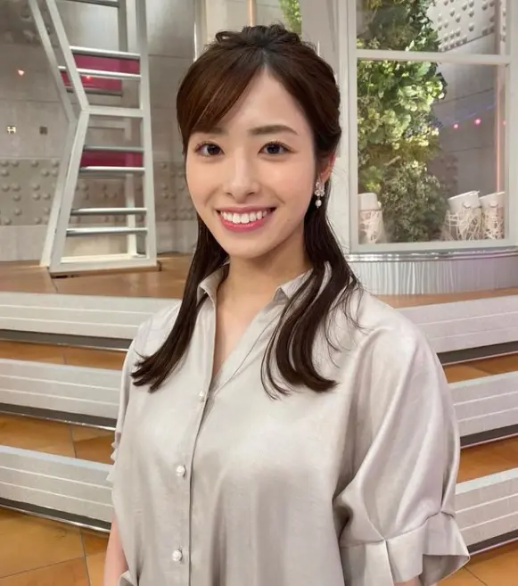 テレ朝・田原萌々アナ、清楚な衣装姿が“アジサイ”のように美しい 「ほんと美人」「めっちゃ綺麗」とファン = エンタメ - 写真 - goo ニュース