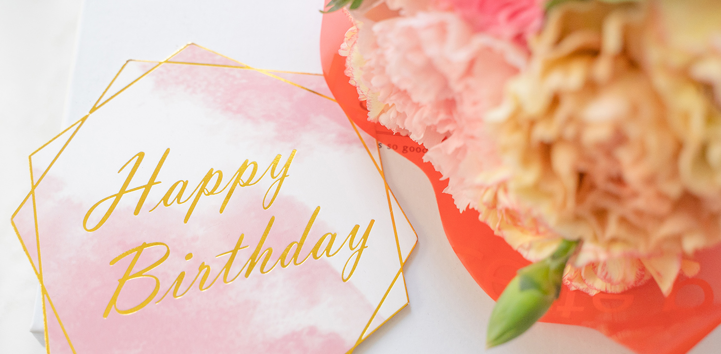 お誕生日おめでとう無料テンプレートデザイン。イラストや画像付きも豊富 - Canva キャンバ