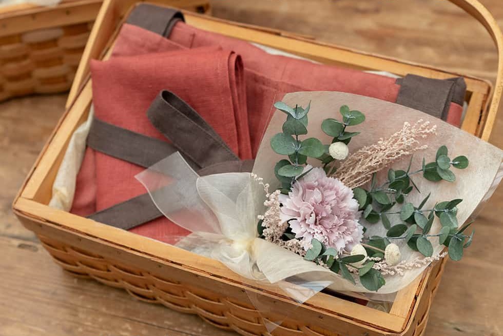 母の日のプレゼントに喜ばれるリネンエプロンbêtises公式オンラインショップ – bêtises べティーズ