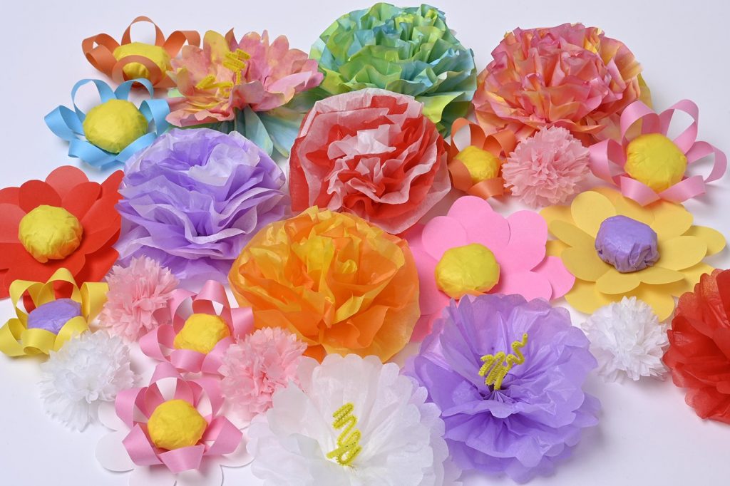 変化が楽しい素材「お花紙」で遊ぼう！保育士求人・転職ホイシル