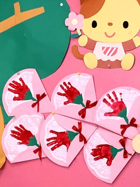 母の日製作・父の日製作 虹色が可愛い☆花束プレゼント元幼稚園教諭たここの「ほいくの本棚」