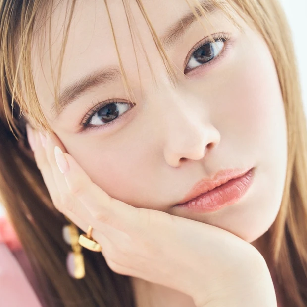 山本舞香、義兄のワンオク・Ｔａｋａの愛犬との仲良しショットが「どっちも可愛いすぎるぅ〜」 スポーツ報知- Yahoo!ニュース