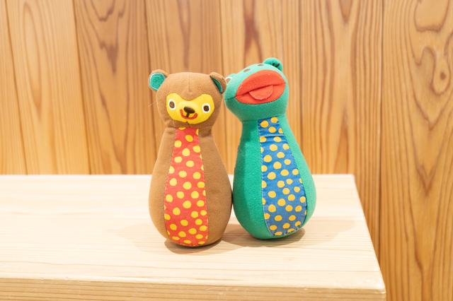 お受験専門店品質 手に馴染むフェルトの絵合わせパズル！手作りフェルト教材 4面を動かす 絵合わせパズルお受験用品のお店 ハッピークローバ