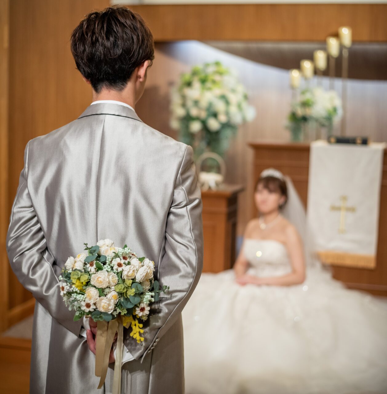 結婚式で使う「ダズンローズ」って？人気演出に込められた、素敵な意味とアイデアウェディングニュース