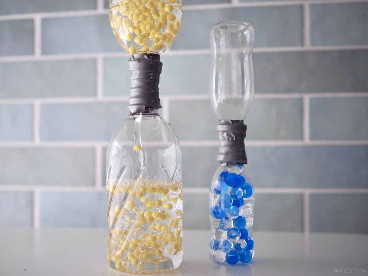 ペットボトルキャップおもちゃを手作りで！簡単な遊び方も保育士が解説 乳児～対象