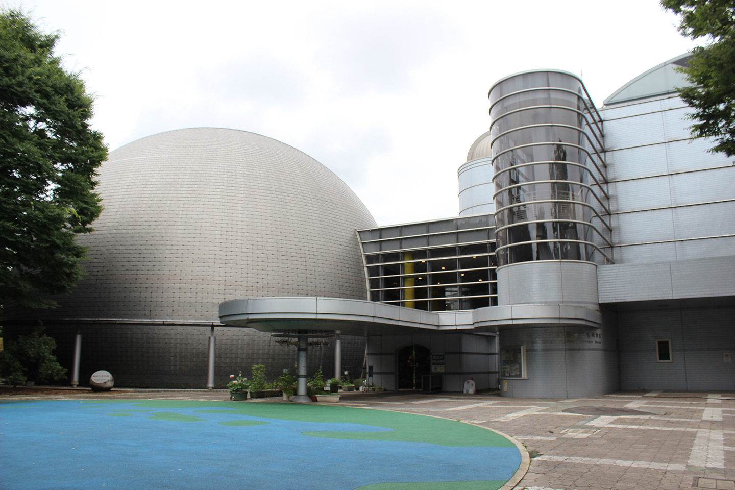 日本の教育：ひな祭りない「ジェンダーフリーの家」から宇宙へ 向井千秋さん 1毎日新聞