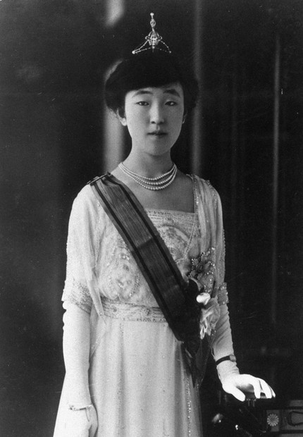 香淳皇后 - Wikipedia