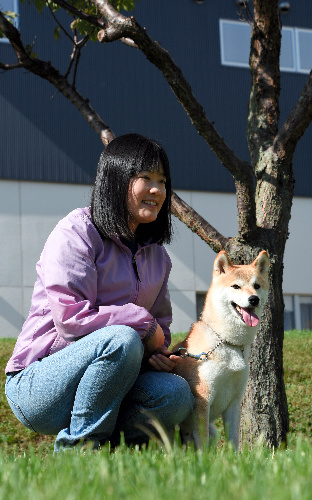 「三太郎」犬・サル・キジの不満爆発“出番少ない”芸人たちがセリフを担当au三太郎CM「お供の不満」篇