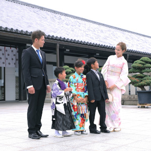 お参りの時の兄弟・姉妹の服装って何がいいのー？宝塚市の写真館スタジオオレンジ・モンテシート