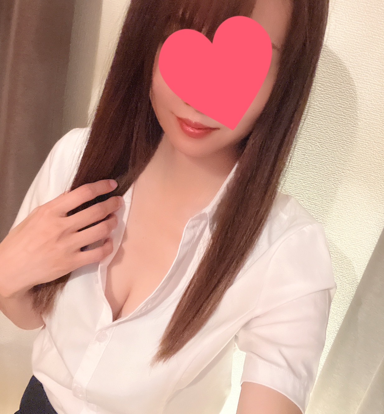 愛川 みき (Miki Aikawa)