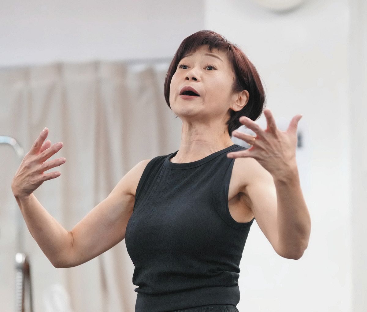 神野美伽、6年ぶり実現の再演は「念願というより悲願」 主演舞台『SIZUKO QUEEN OFBOOGIE』公開稽古＆取材会：中日スポーツ・東京中日スポーツ