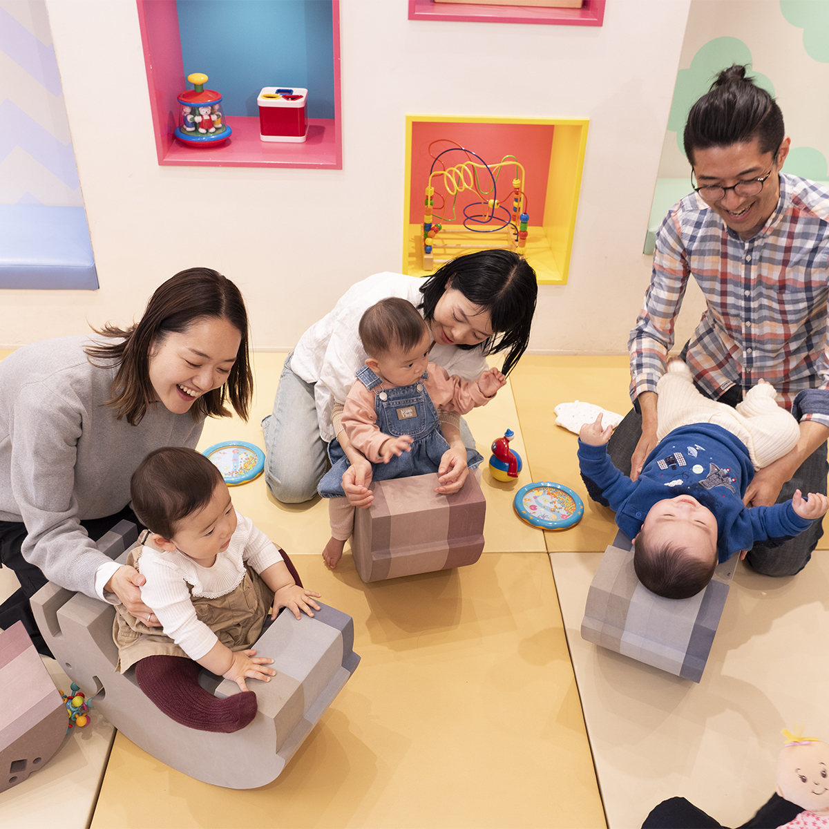 室内あそび0・1・2歳児合同 汐入こども園