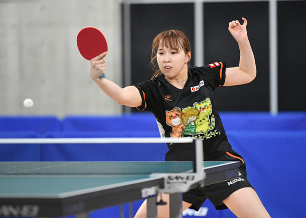 全日本卓球 松平兄妹、兄の健太は快勝も、妹の志穂は惜敗で4回戦進出ならず – 卓球王国