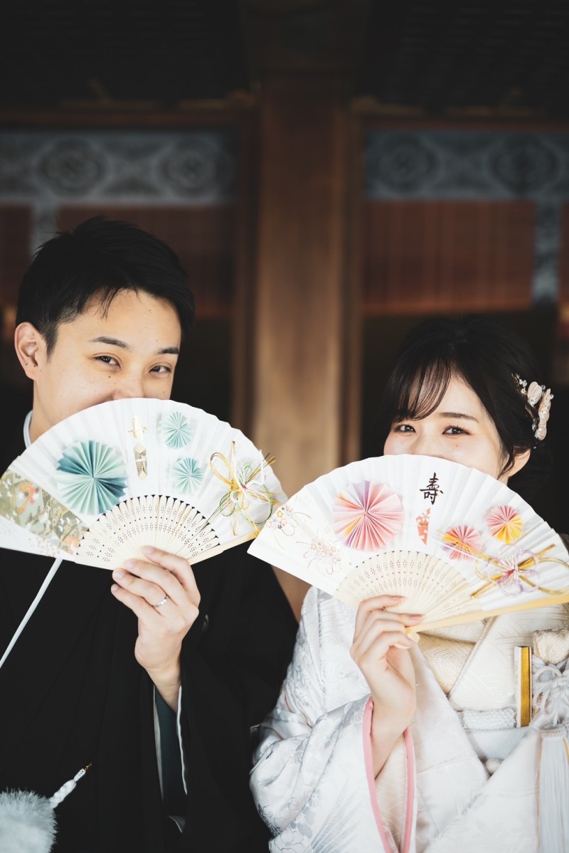 完全保存版 和装・洋装前撮りに持ち込みたいアイテム・小物42選ポーズアイデア89選!!美花嫁図鑑farny ファーニー お洒落で可愛い花嫁レポが満載！byプラコレ