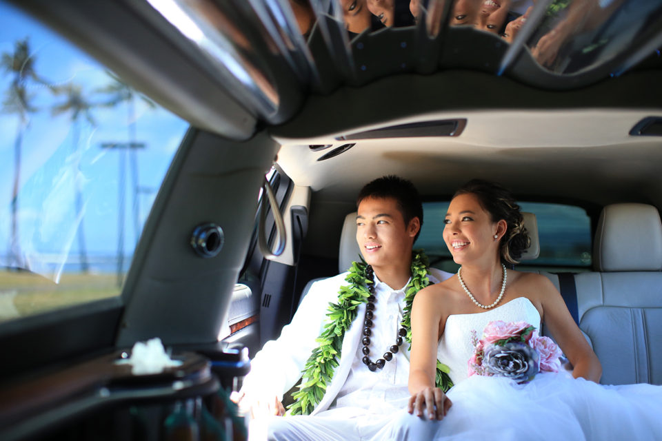 家族や親族10人程度を招待するハワイ結婚式の魅力や費用相場、おすすめの演出・フォトスポットニュース│ハワイの結婚 式・挙式・リゾートウェディングは アールイズ・ウエディング