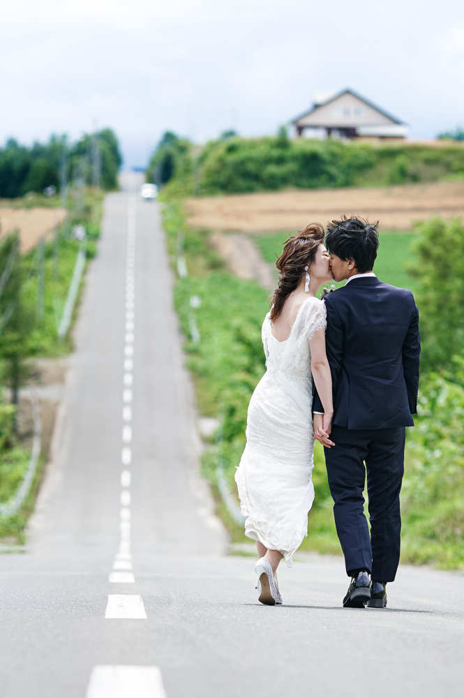 北海道版 ラベンダー畑で前撮りもステキ♪ 結婚式場のフォトスポットやロケーションフォトのアイデアまとめマイナビフォトウエディング