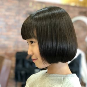 簡単ヘアアレンジ @iijo_official ヘアゴム🌼小学生ヘア ヘアーアレンジ 子供ヘアアレンジ キッズヘアー キッズヘアアレンジ女の子髪型 小学生女子ロングヘアー ロングヘアアレンジ ツイスト編み ロープ編み たまねぎヘア バブルブレイド