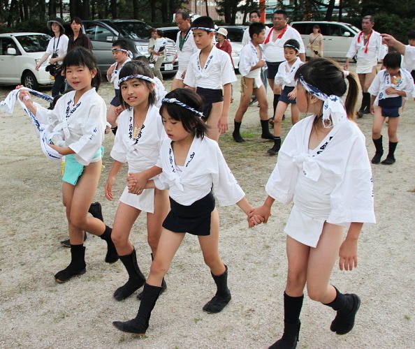 元気な「オイサ！」の声を響かせて、令和初の子供山笠が始まりました山笠ニュース 山笠ナビ