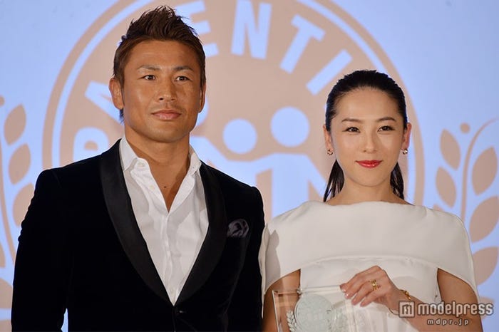 矢沢心、夫・魔裟斗への「直感びびび間違いじゃなかった」結婚記念日を報告に大反響ニフティニュース