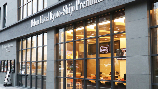 超穴場✨コスパ良くて美味しい✨ 老舗の隠れ家喫茶店 ——— 本日の投稿————————— 口コミでファンや常連さんに愛されてる 老舗の隠れ家的喫茶店ランチ✨ 「 ファミリーレストラン ラベンダー 」 ——— ——— ——— ——— —— —— — 梅雨はまだの沖縄からお届け☀️沖縄市にある口コミ