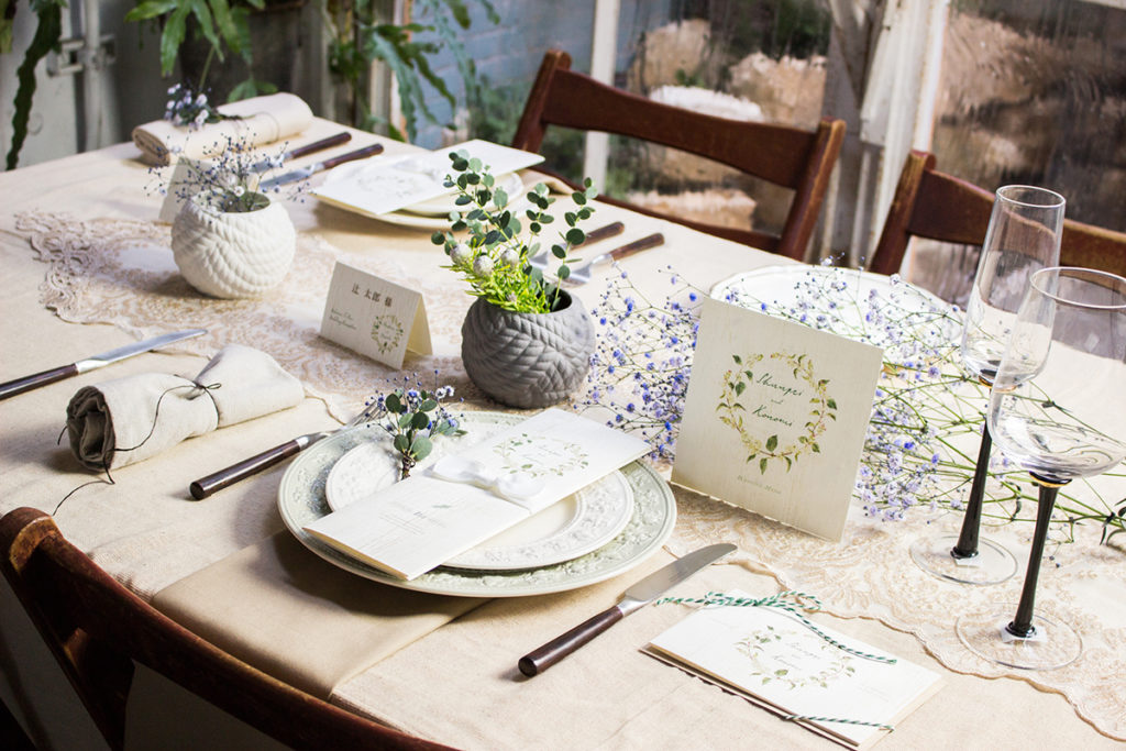 自分好みの雰囲気に♡おしゃれ可愛い結婚式テーブルコーディネート10選 今週のスタスナ omotte magazine fromANNIVERSAIRE記念日にまつわるマガジン