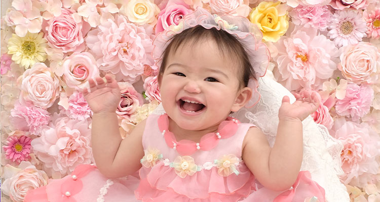 生後半年のハーフバースデーは何をする？お祝い写真や飾り・離乳食ケーキ こども写真館プレシュスタジオ