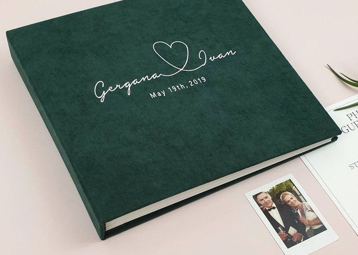 結婚式の無料フォトブックテンプレート 表紙用 &イラスト素材