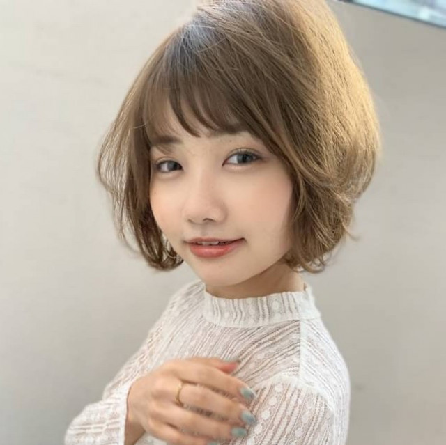 赤ちゃんのほっぺたをムニムニ！🥺❤️ 生後4ヶ月