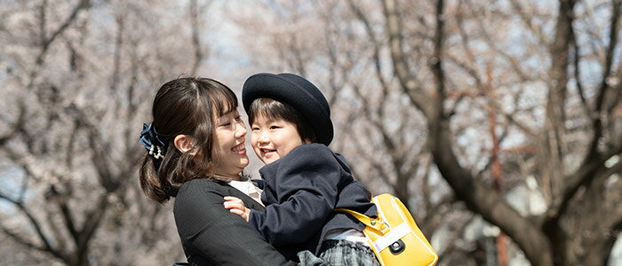 楽天市場 抱っこひも 日本 楽天 ポケット付き 抱っこ紐 収納ベルト付き ブランド ベビーキャリー 出産祝い プレゼント 初孫 ギフト 日本メーカー抱っこ紐 おんぶひも おんぶ紐 メッシュドライ 出産準備 SGマーク シンプル 赤ちゃん用品 ベビー用品 : BACKYARD FAMILY