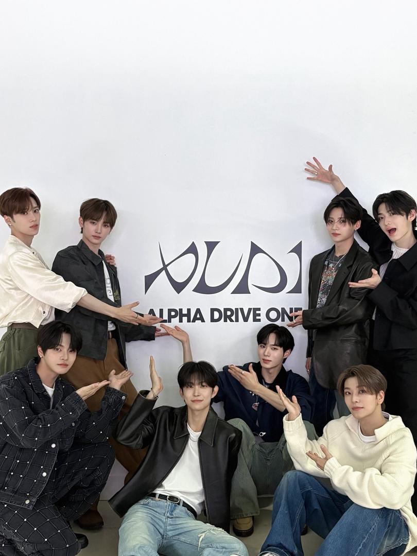 パリ五輪陸上男子 東田旺洋選手 関彰商事で帰国報告会