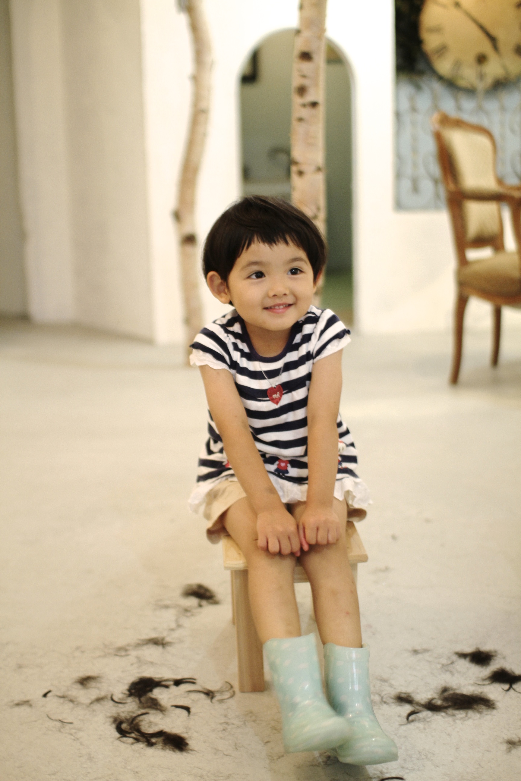 ミディアム丈からショートボブに😁 可愛く大変身✨✨ピースキッズ幼稚園保育園男の子ママ女の子ママ新米ママママリママライフママさんと繋がりたいママスタグラムキッズカット美容室大阪美容室 大正区 京セラドーム大阪ママキッズヘア