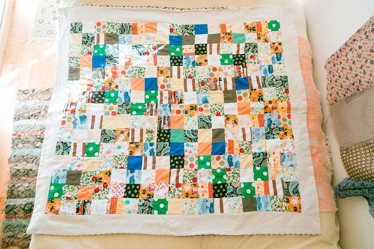 オーダーのお品 パッチワークのブランケット ベビー服をリメイクPay ID