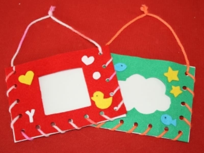 楽天市場 土日限定☆5%OFFクーポン☆楽天1位子供の絵 を飾る 額縁 額 おしゃれ 軽量 ペーパーフレーム 四つ切り 画用紙 フレームポスターフレーム 収納 ケース フォトフレーム 壁掛け 玄関 絵 壁 絵画 絵画教室 孫 幼稚園 保育園 学校 紙製 作品 画びょう