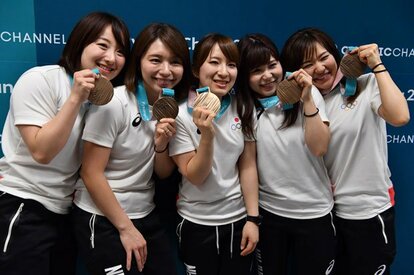 2006年3月10日 吉田知那美14才 常呂中学9-8チーム青森 本橋麻里19才