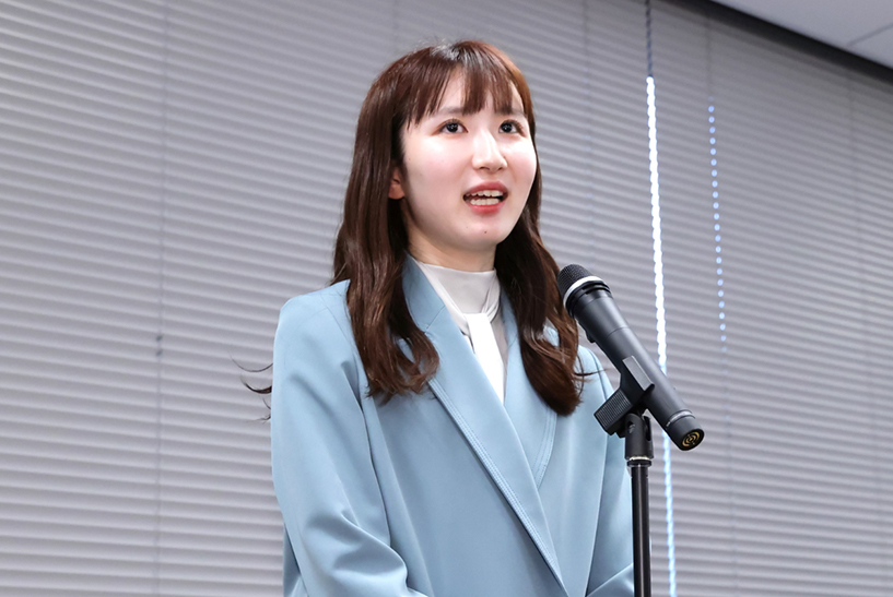 秋に入る前にすべり込み～！」早田ひなが夏満喫ショットを14枚にわたって公開“ミャクミャク”カチューシャで大阪・関西万博を楽しむ様子も 2025年9月23日掲載 日テレNEWS NNN