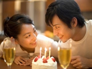 彼氏の誕生日に「ケーキなし」でお祝いするのはあり？彼氏の誕生日プレゼント研究所
