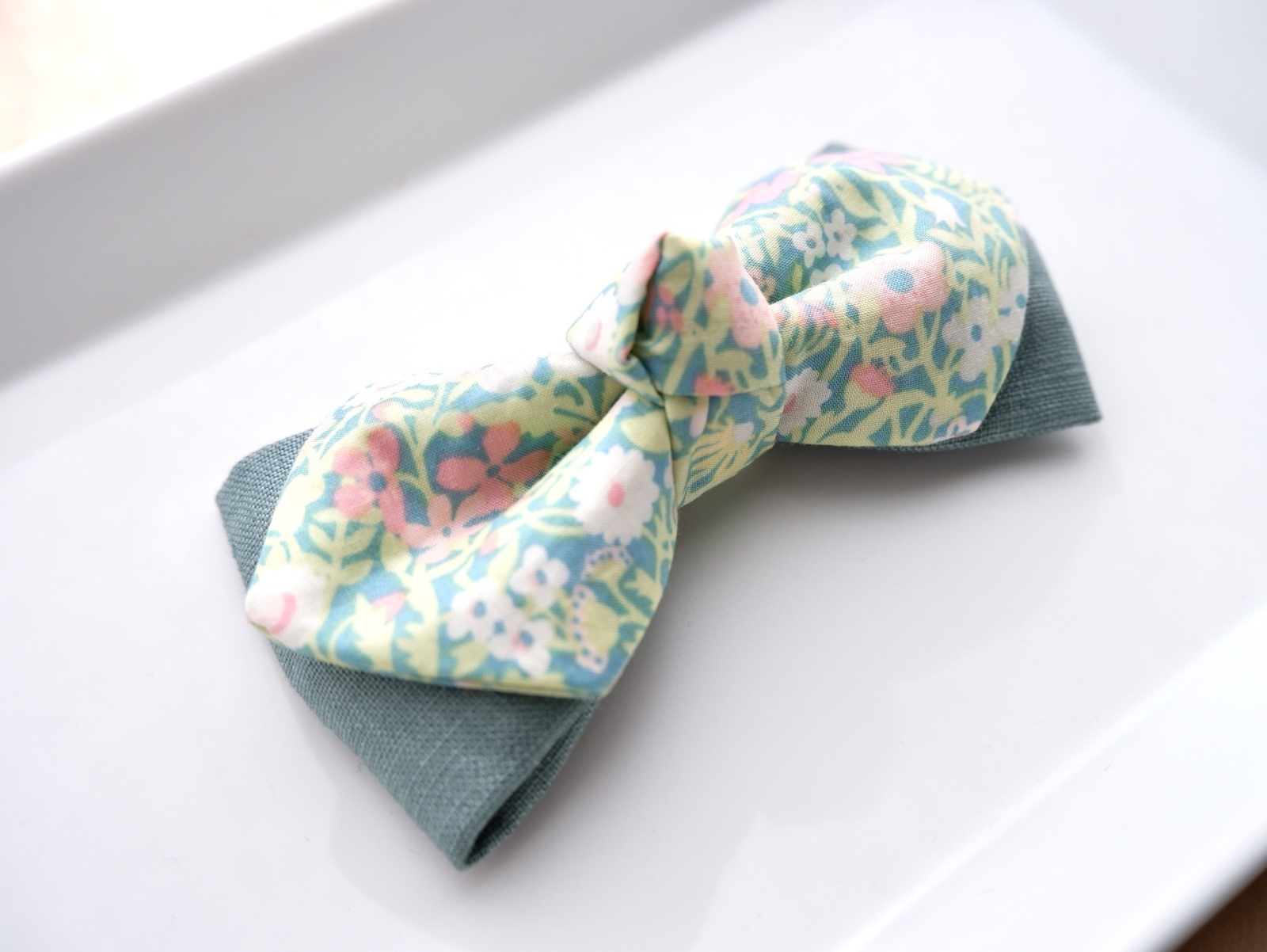 over and under ハンドメイドキッズ蝶ネクタイのお店@overandunder_ribbon• Instagram photosand videos