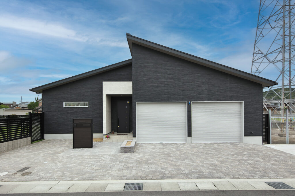 ガレージDIY 総集編 前編秘密基地製作！大人の隠れ家？ガレージ内に部屋を作る イナバガレージ改造計画