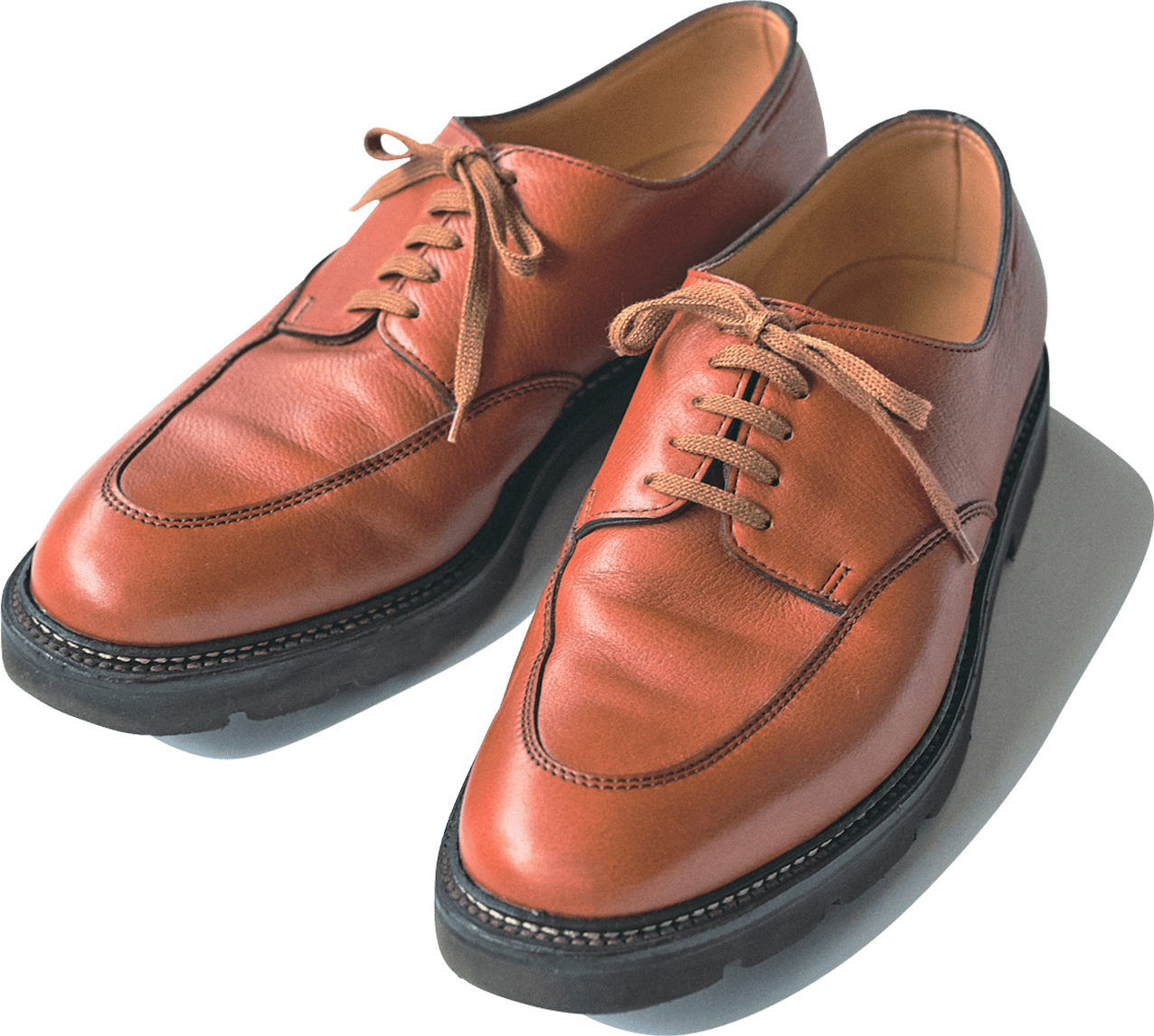 48年間のキャリアで数えきれないほど洋服に触れ、古今東西のファッションに精通した栗野宏文さん。本当に必要なワードローブだけを選んでもらうと、そこにはスタンダードの本質が隠れていた。popeyemagazineマイスタンダード