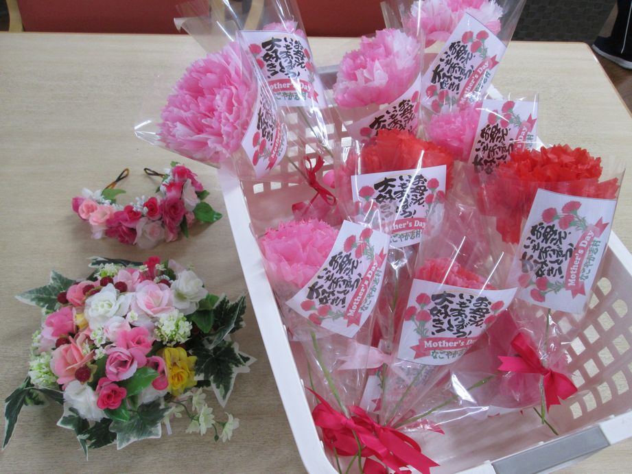 母の日大阪 守口 門真 四条畷の介護 デイサービス株式会社ゆいグループ